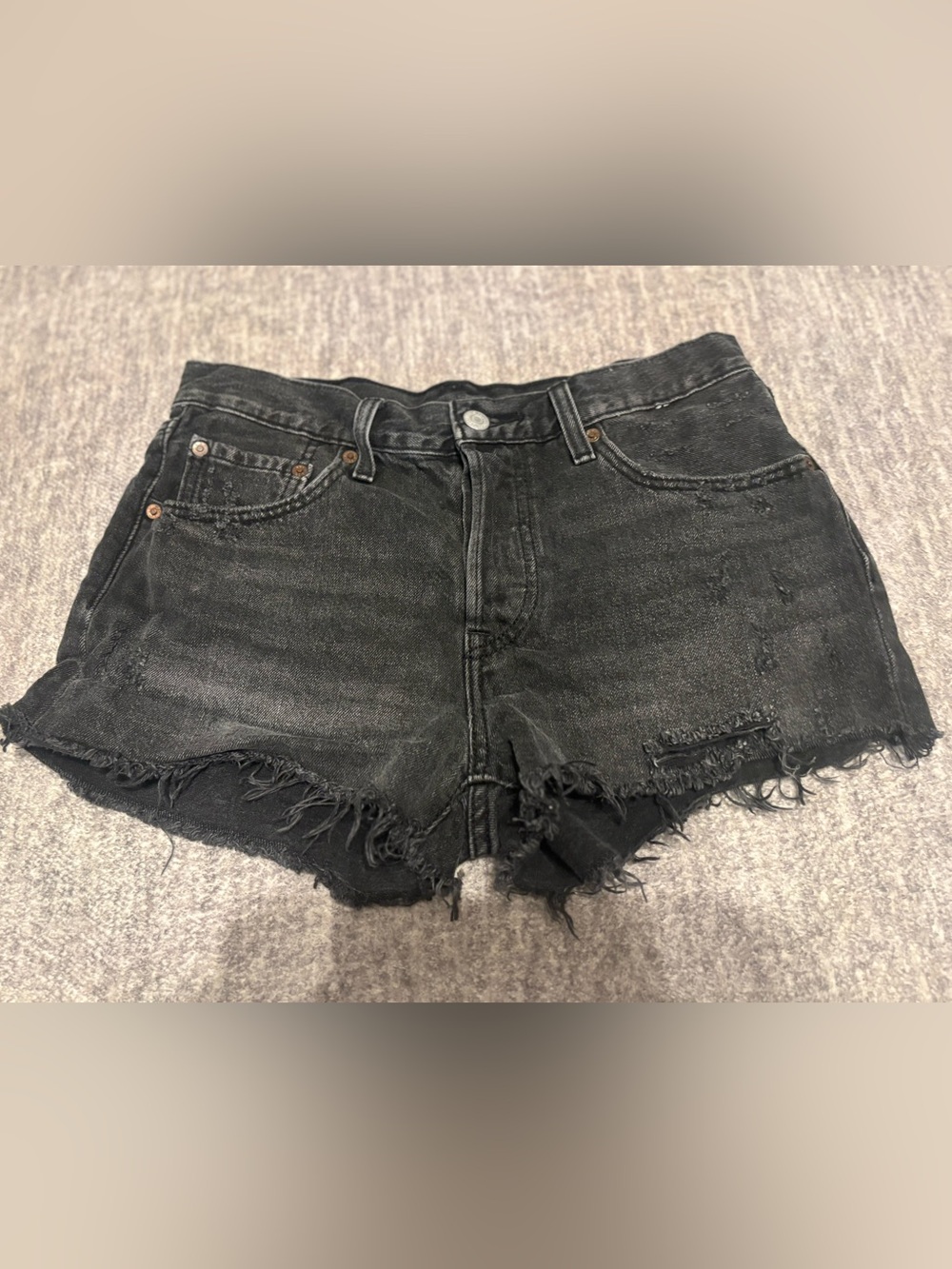 Levi’s 501 Premium Black Cutoff Denim Shorts Women’s W27